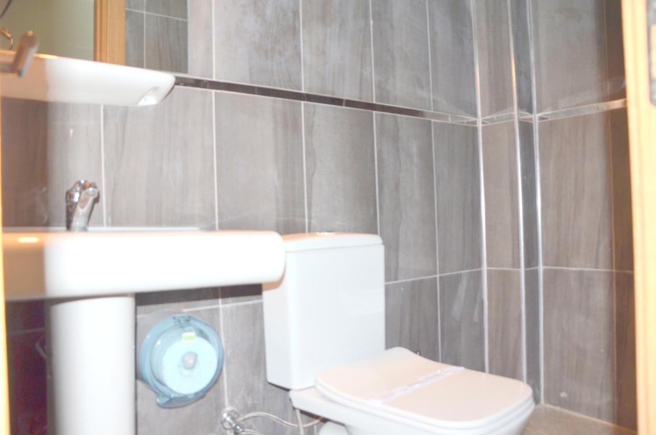 Elite Hotel City Center Saray Bed And Breakfast Екстер'єр фото